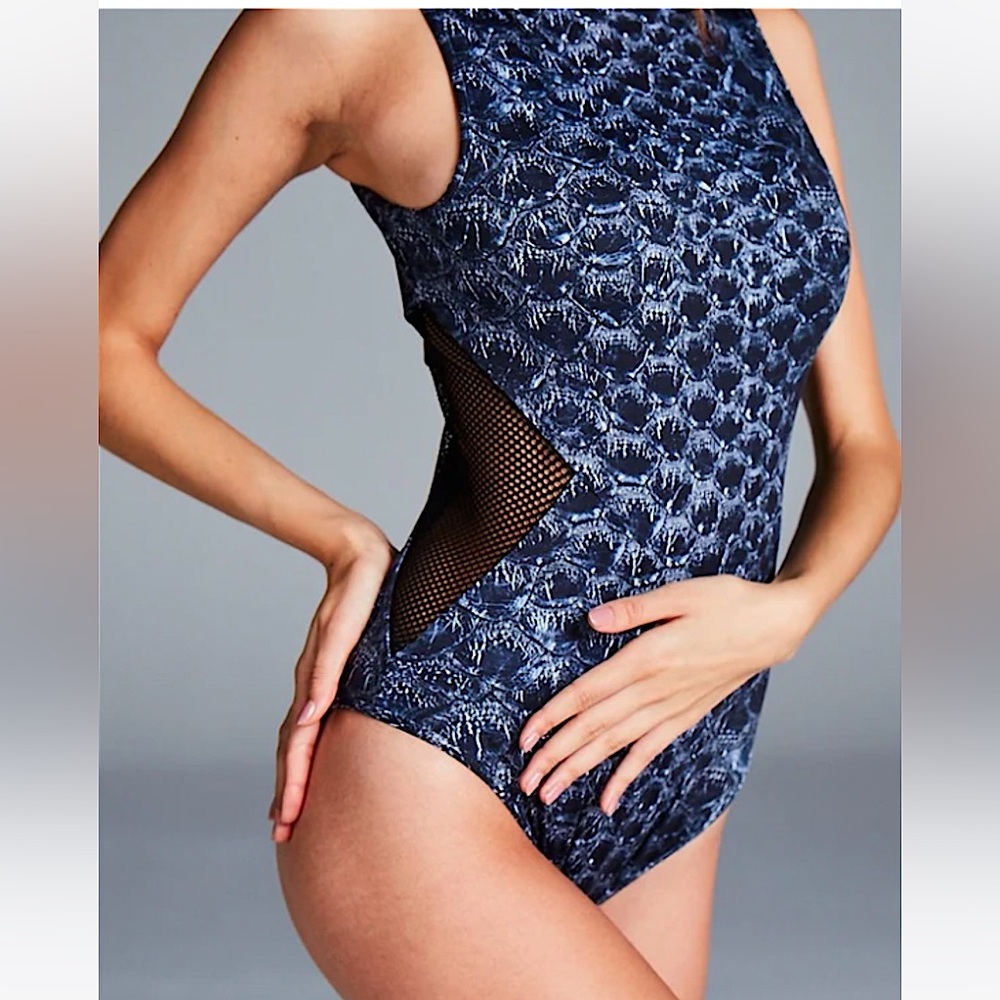 VARLEY EARLDOM NAVY SNAKE PRINT SWIMSUIT! NWOT! Sleeveless swimsuit! Size S.